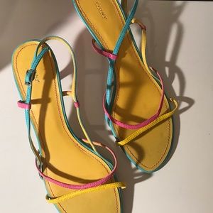 FIONI MULTICOLOR KITTEN HEELS
